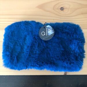 Quay Australia Cobalt Blue Faux Fur Sunglasses Pouch Bag Clutch NWT Y2K Style